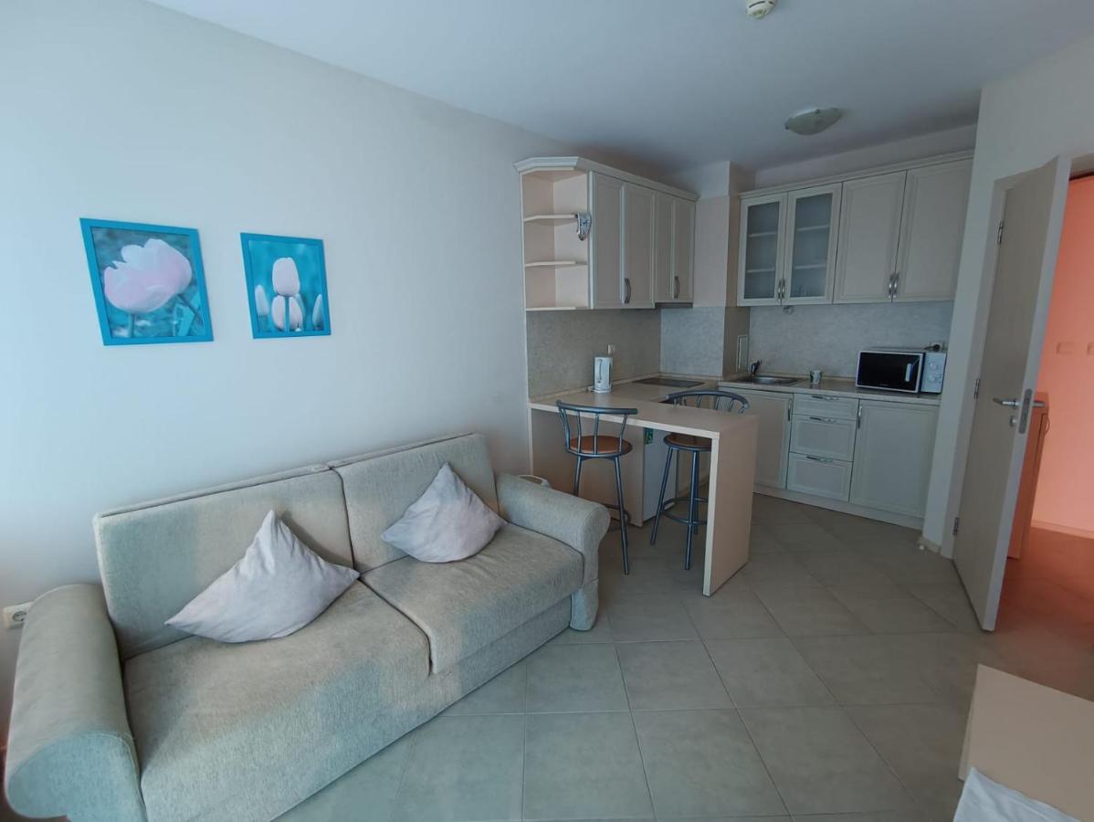 Excellent Apartment In Emberli Aparthotel. Лозенец Экстерьер фото
