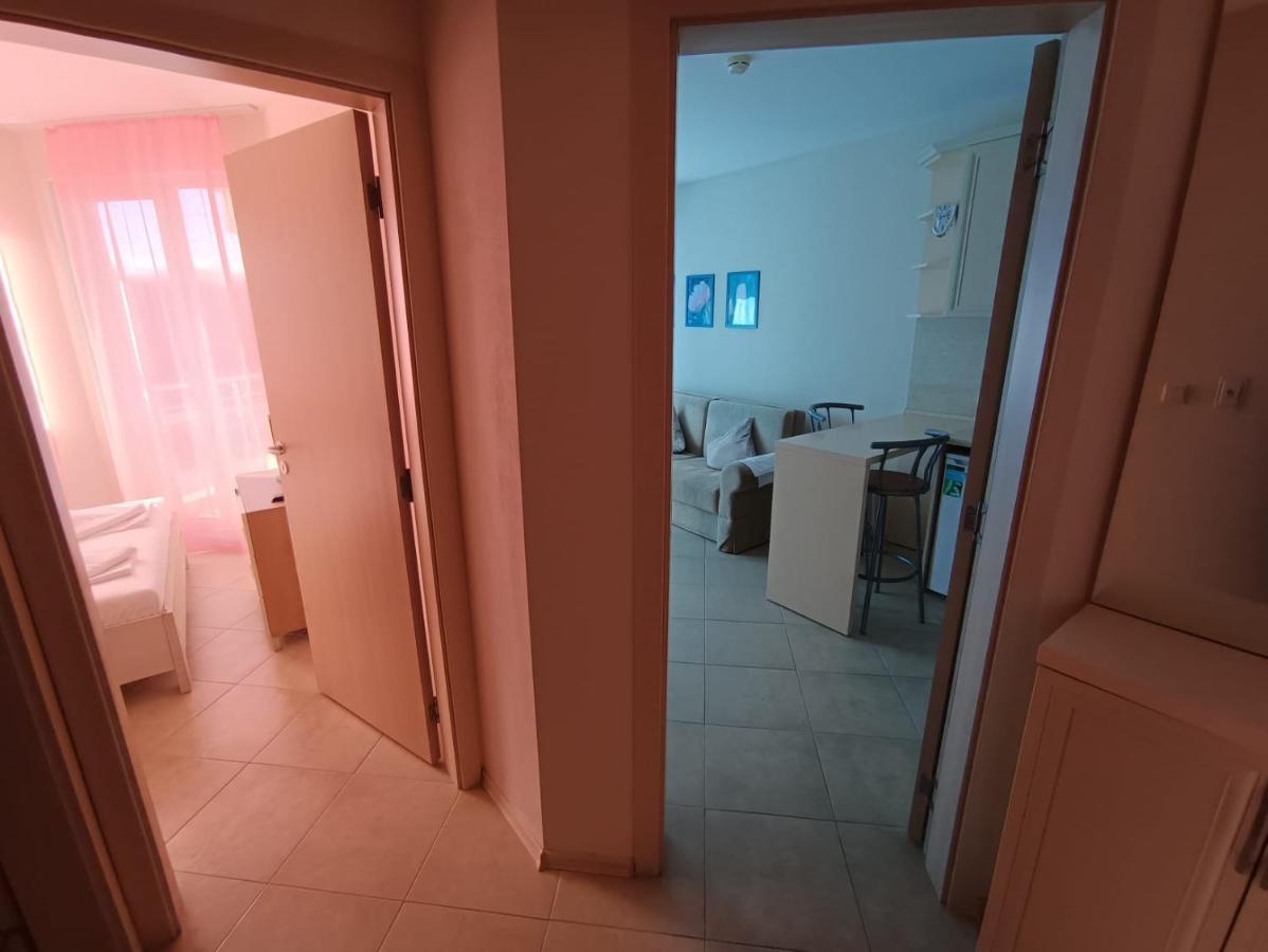 Excellent Apartment In Emberli Aparthotel. Лозенец Экстерьер фото