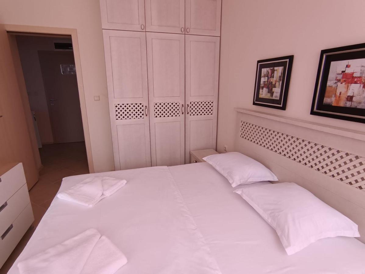 Excellent Apartment In Emberli Aparthotel. Лозенец Экстерьер фото
